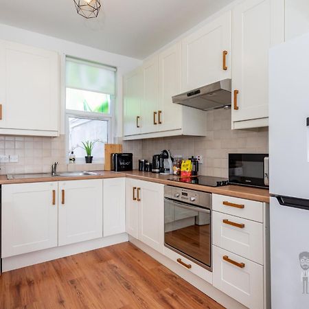 Attic Style 2 Bed Duplex Apartment With Rooftop Patio Belfast Eksteriør bilde