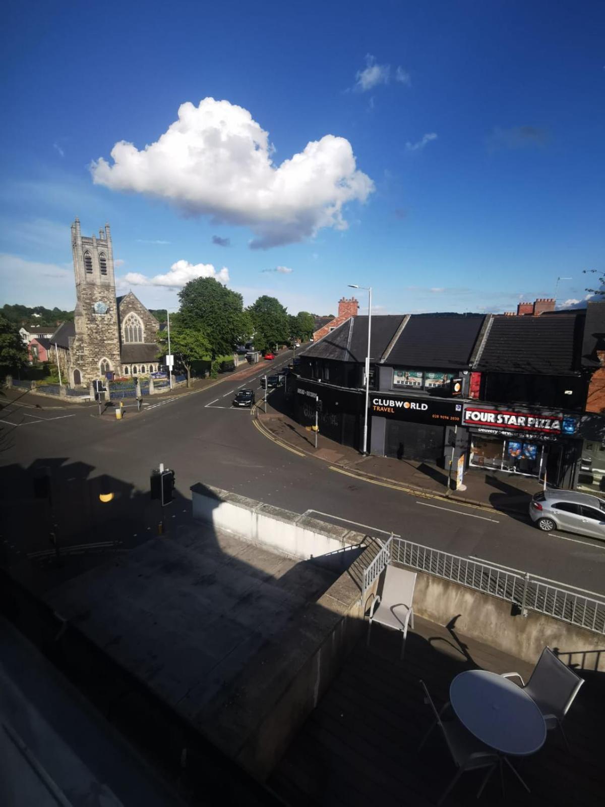 Attic Style 2 Bed Duplex Apartment With Rooftop Patio Belfast Eksteriør bilde