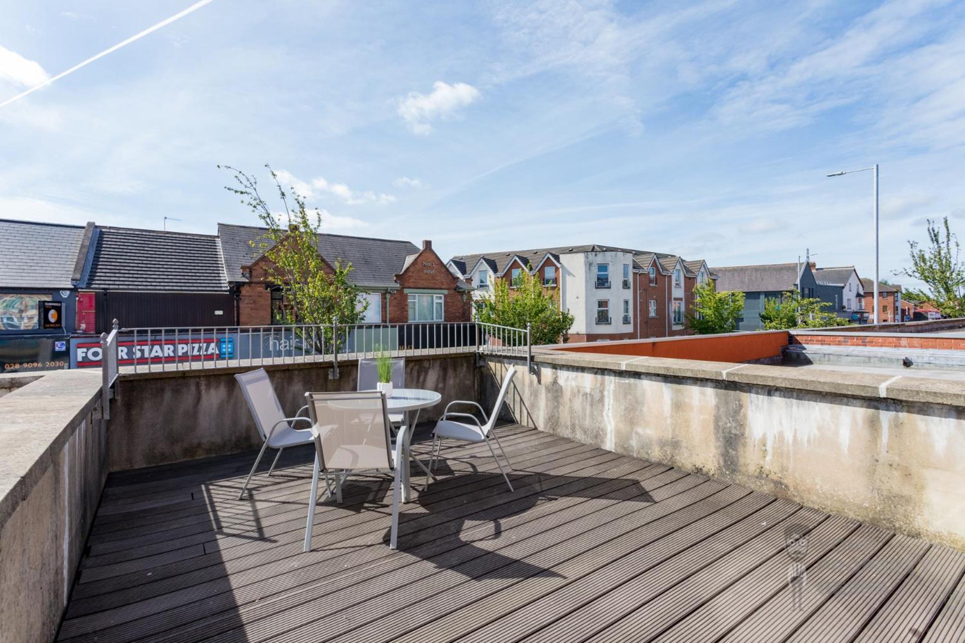 Attic Style 2 Bed Duplex Apartment With Rooftop Patio Belfast Eksteriør bilde