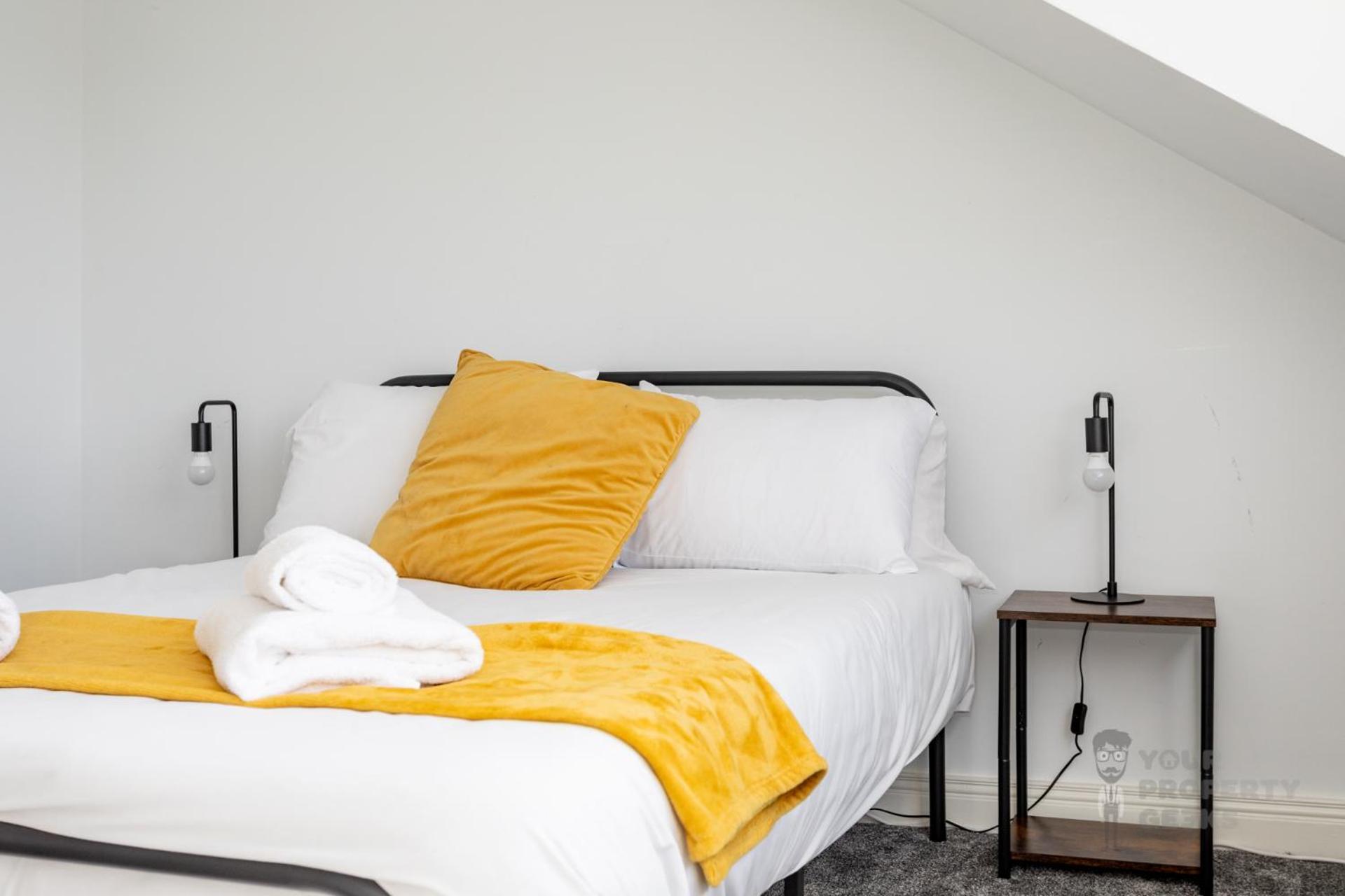 Attic Style 2 Bed Duplex Apartment With Rooftop Patio Belfast Eksteriør bilde